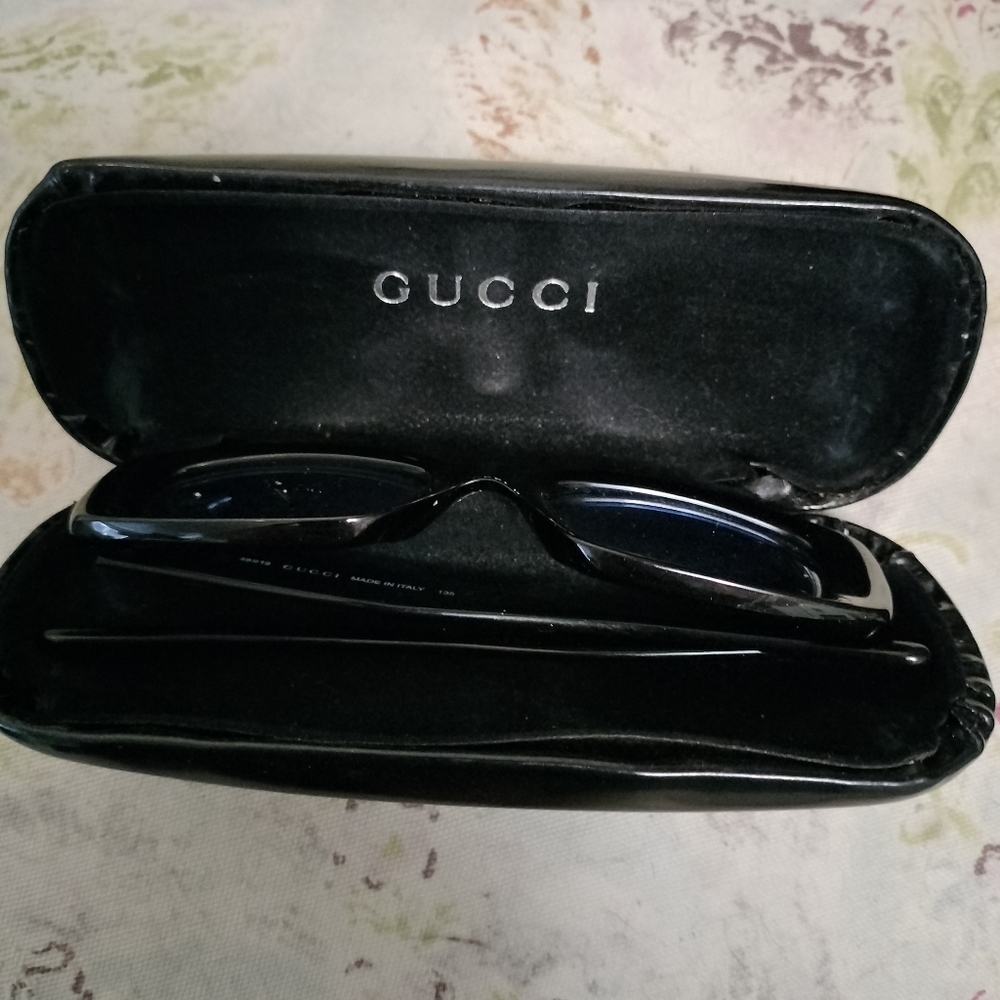 Gucci  Authentic Vintage Blue lens Sunglasses - Picture 5 of 6
